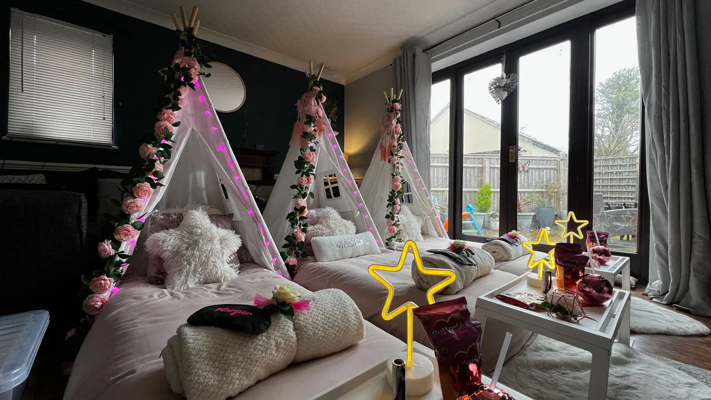 Photo of Rose Gold Theme